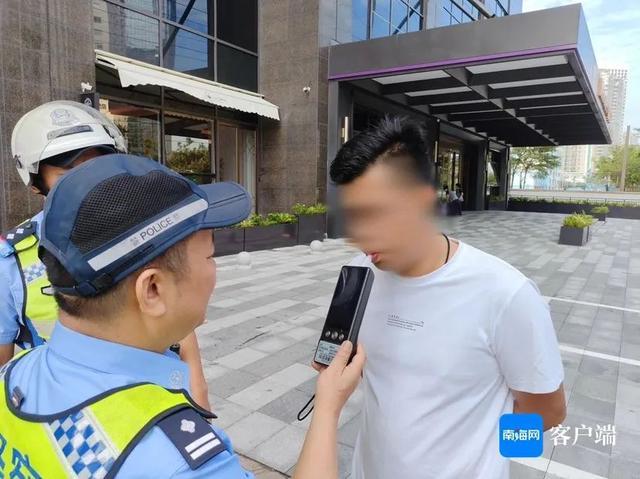 警方通报海口男子开车撞护栏 醉驾被查提醒警惕隔夜酒