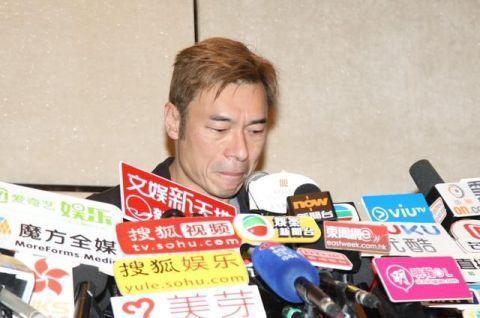 郑秀文许志安浅水湾被野生捕获 低调情侣衬色小物足证默契？