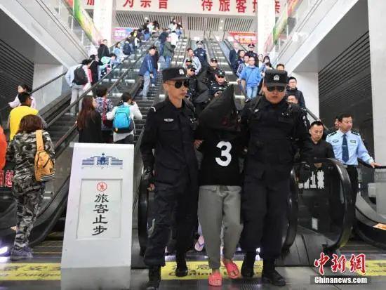 港人疑被困缅甸诈骗园区 家属至政总请愿